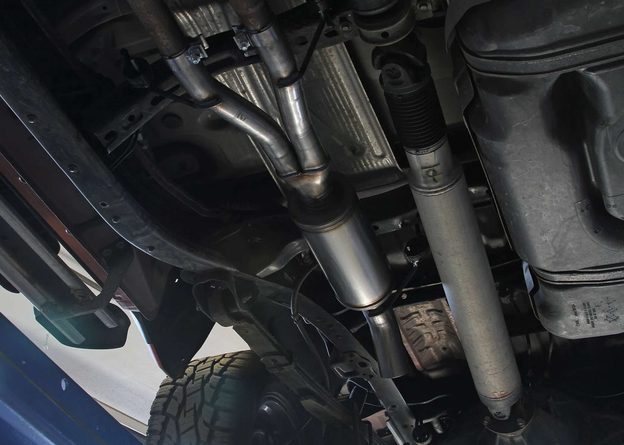 '07-21 Toyota Tundra Flowmaster FlowFX Cat-Back Exhaust System