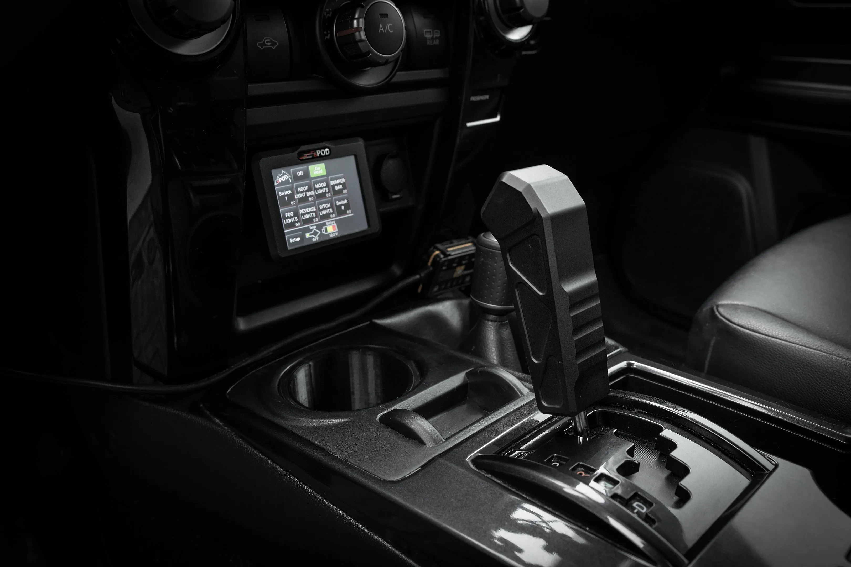 sPOD BantamX w/ Touchscreen: Universal (Full Kit w/ 36" Battery Cables)